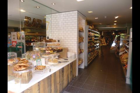 The two operations are run by the same owner and bread baked in the Spar, for example, finds its way onto the menu in Eat 17.